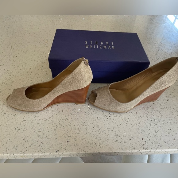 Stuart weitzman size 9 - Picture 3 of 5